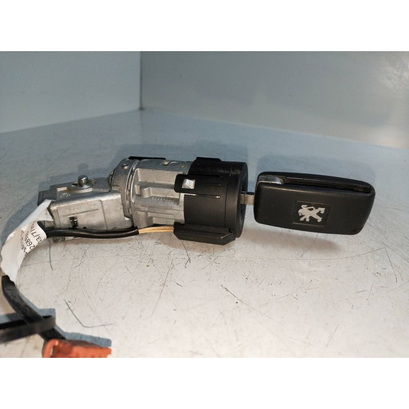 Recambio de conmutador de arranque para peugeot 407 sw st confort pack referencia OEM IAM N0502455 N0502073 