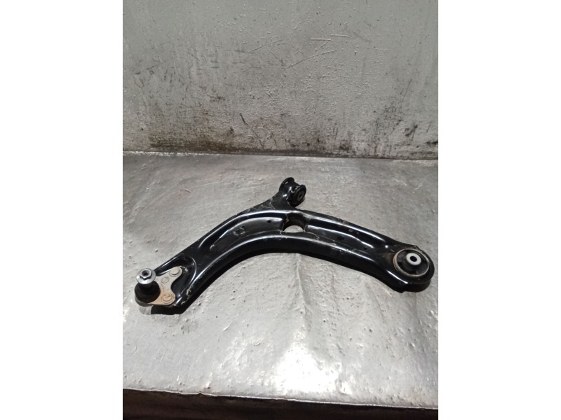 Recambio de brazo suspension inferior delantero izquierdo para audi q3 (f3b) 35 tdi referencia OEM IAM   