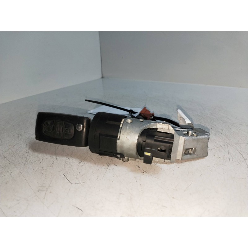 Recambio de conmutador de arranque para peugeot 407 sw st confort pack referencia OEM IAM N0502455 N0502073 