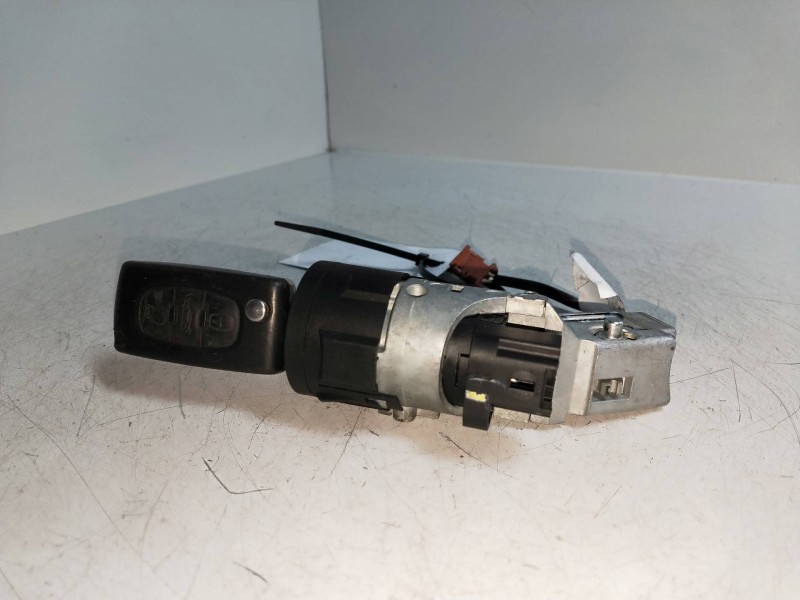 Recambio de conmutador de arranque para peugeot 407 sw st confort pack referencia OEM IAM N0502455 N0502073 