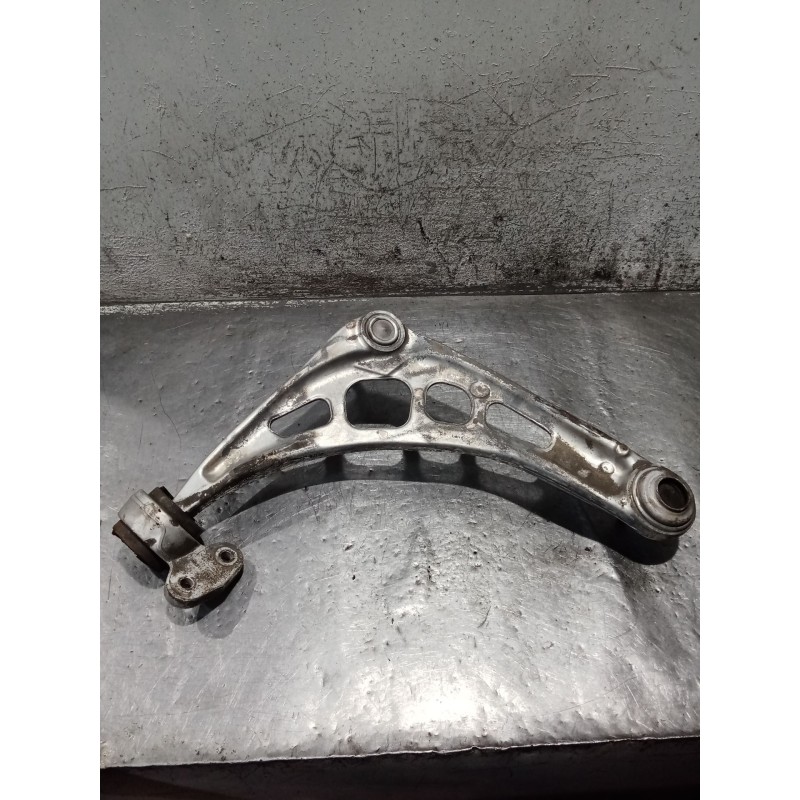 Recambio de brazo suspension inferior delantero izquierdo para bmw 3 (e46) 328 i referencia OEM IAM   98