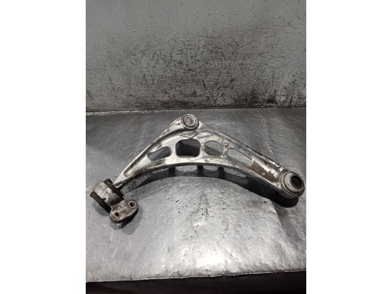 Recambio de brazo suspension inferior delantero izquierdo para bmw 3 (e46) 328 i referencia OEM IAM   98