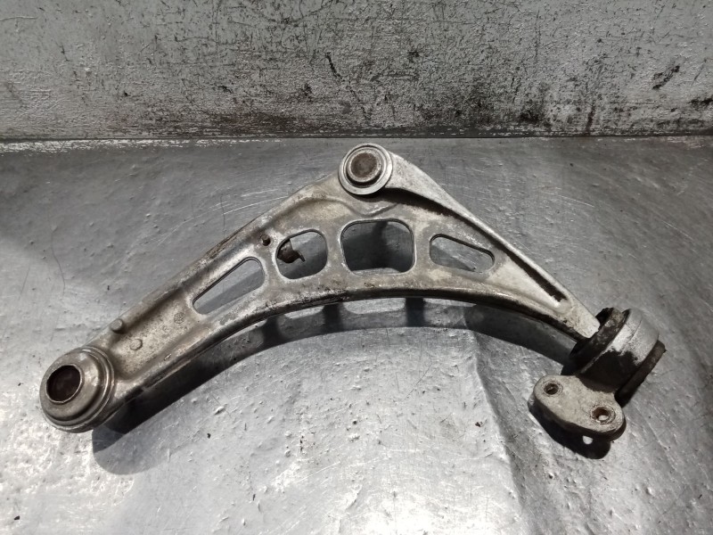Recambio de brazo suspension inferior delantero derecho para bmw 3 (e46) 328 i referencia OEM IAM   98