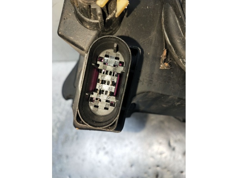 Recambio de faro izquierdo para mercedes-benz clase a (w169) a 160 (169.031, 169.331) referencia OEM IAM A1698205861 03012412020