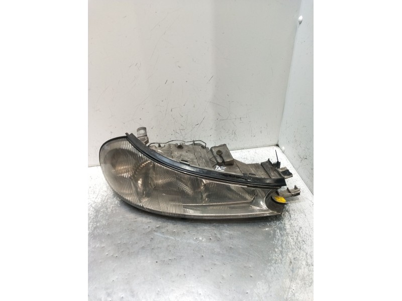 Recambio de faro derecho para ford mondeo ii (bap) 2.0 i referencia OEM IAM 0301098206 1079858 97
