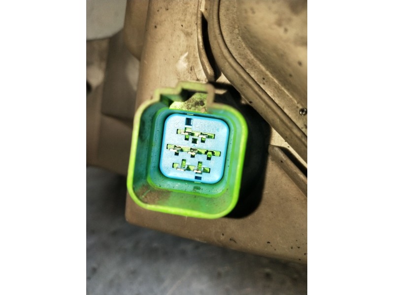 Recambio de faro derecho para ford mondeo ii (bap) 2.0 i referencia OEM IAM 0301098206 1079858 97