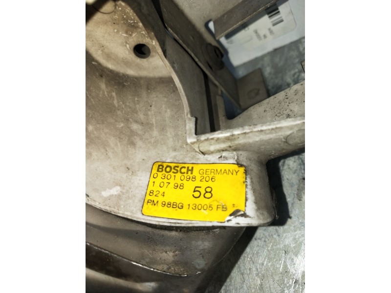 Recambio de faro derecho para ford mondeo ii (bap) 2.0 i referencia OEM IAM 0301098206 1079858 97