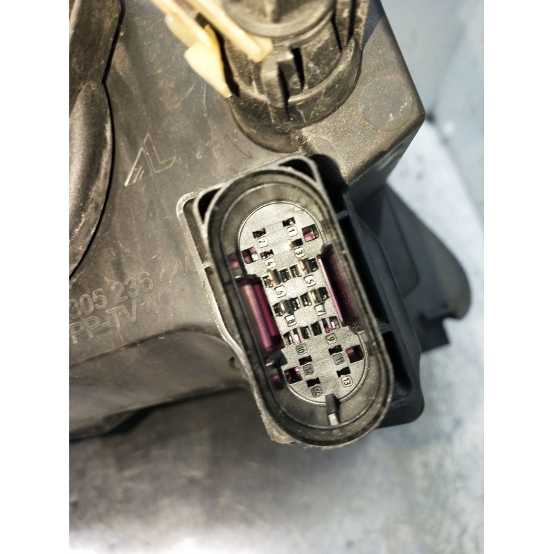 Recambio de faro derecho para mercedes-benz clase a (w169) a 160 (169.031, 169.331) referencia OEM IAM A1698205761 030124120100 