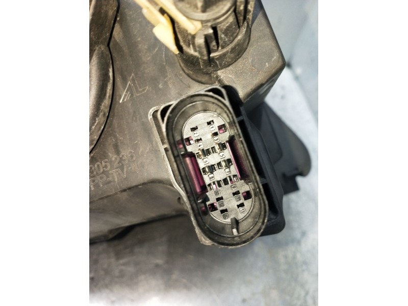 Recambio de faro derecho para mercedes-benz clase a (w169) a 160 (169.031, 169.331) referencia OEM IAM A1698205761 030124120100 