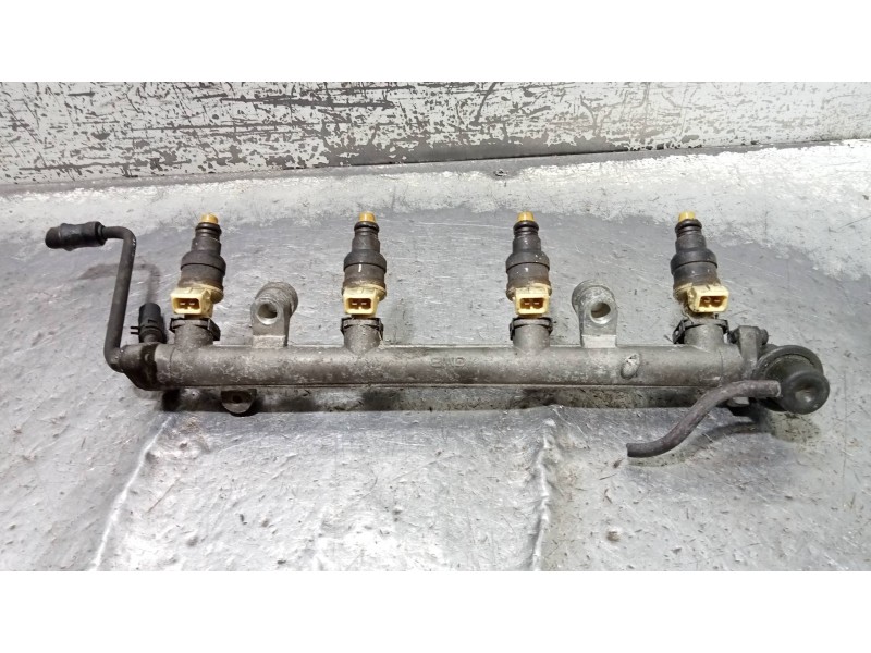 Recambio de rampa inyectora para hyundai coupe (j2) referencia OEM IAM   