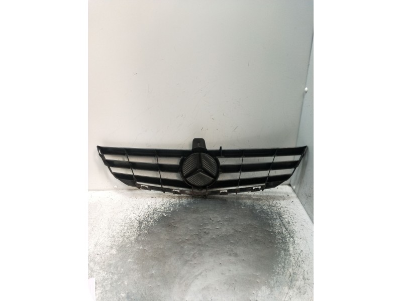 Recambio de rejilla delantera para mercedes-benz clase a (w169) a 160 (169.031, 169.331) referencia OEM IAM   04