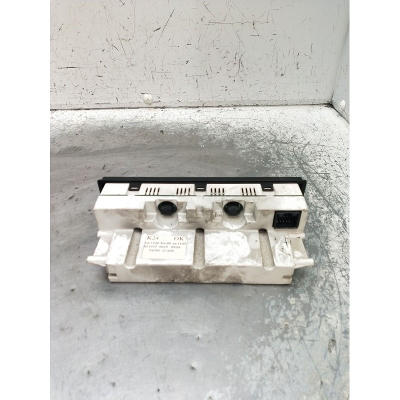 Recambio de cuadro instrumentos para hyundai coupe ii (gk) 2.0 referencia OEM IAM 943002C600 0210170015 CUADRO RELOJES 02