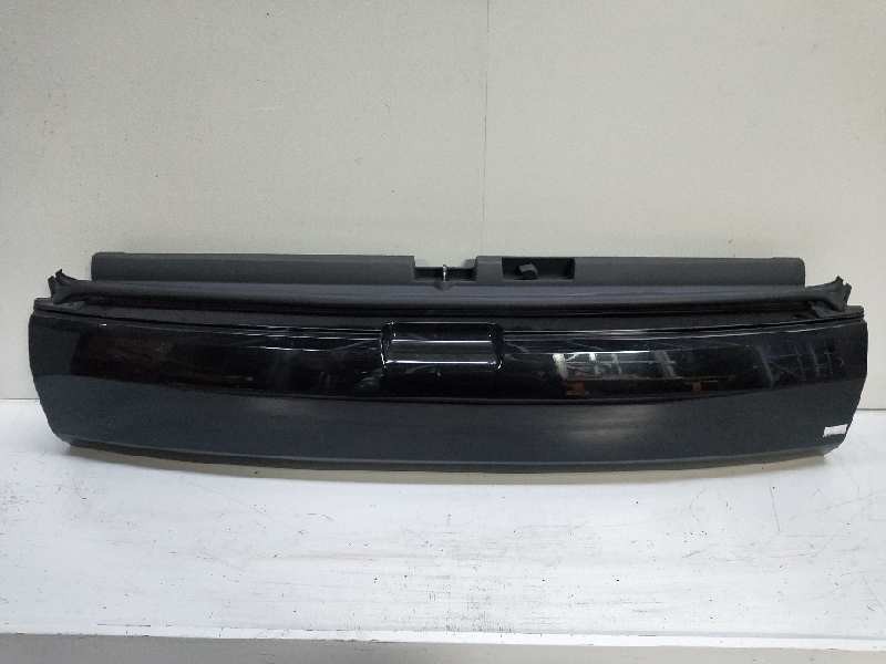 Recambio de porton trasero para peugeot 3008 premium referencia OEM IAM   