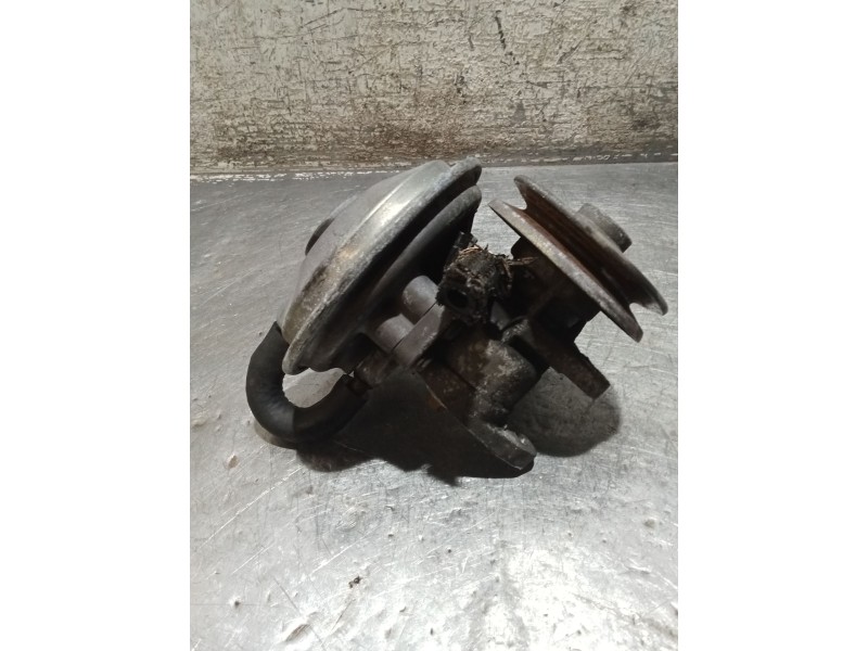 Recambio de depresor freno / bomba vacio para peugeot 505 (551a) 2.5 diesel referencia OEM IAM   81