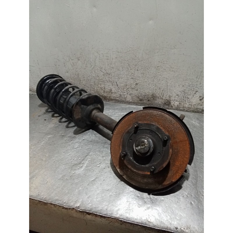 Recambio de mangueta delantera izquierda para peugeot 505 (551a) 2.5 diesel referencia OEM IAM   81