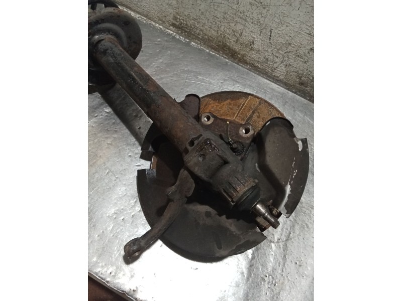 Recambio de mangueta delantera izquierda para peugeot 505 (551a) 2.5 diesel referencia OEM IAM   81
