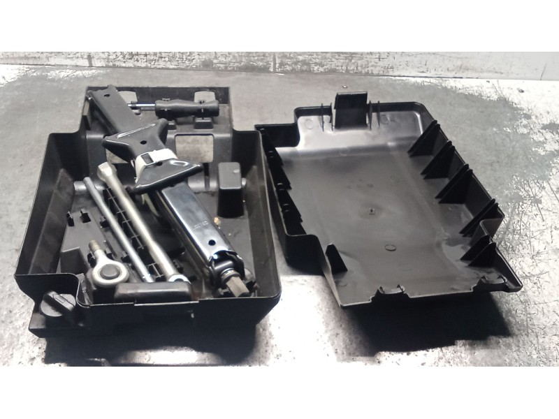 Recambio de gato para peugeot boxer furgoneta 2.0 bluehdi 130 referencia OEM IAM 1361315080  