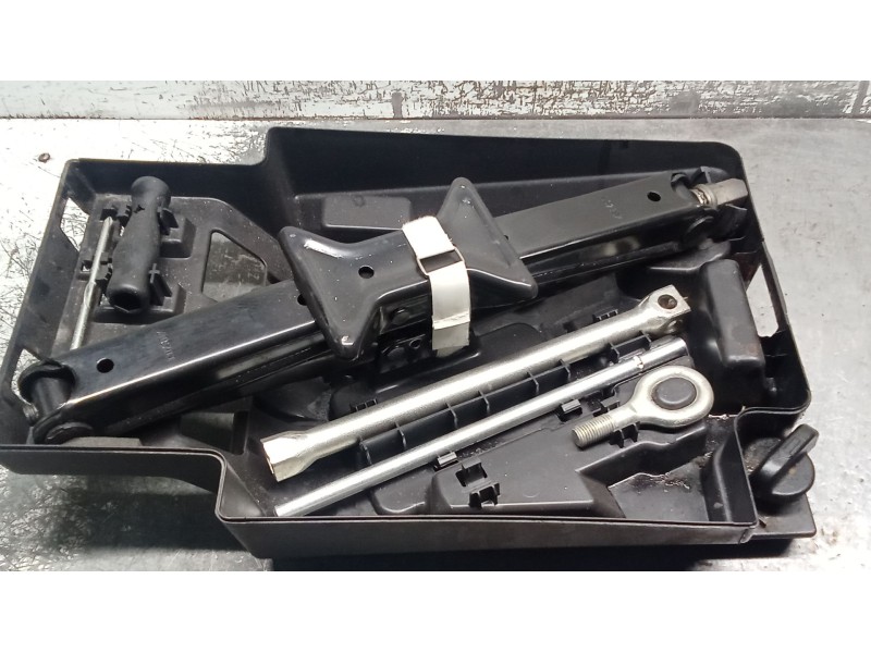 Recambio de gato para peugeot boxer furgoneta 2.0 bluehdi 130 referencia OEM IAM 1361315080  