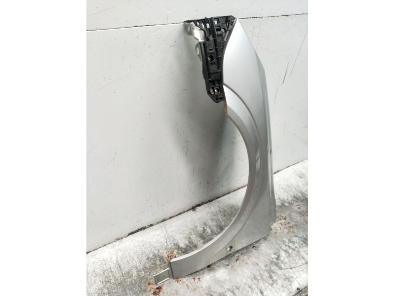 Recambio de aleta delantera izquierda para opel vectra c station wagon (z02) 1.9 cdti (f35) referencia OEM IAM   03