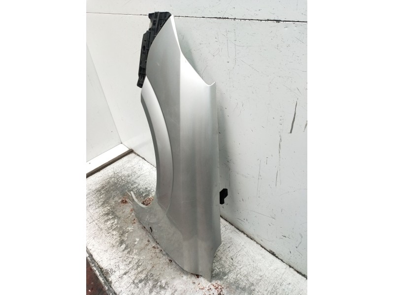 Recambio de aleta delantera izquierda para opel vectra c station wagon (z02) 1.9 cdti (f35) referencia OEM IAM   03