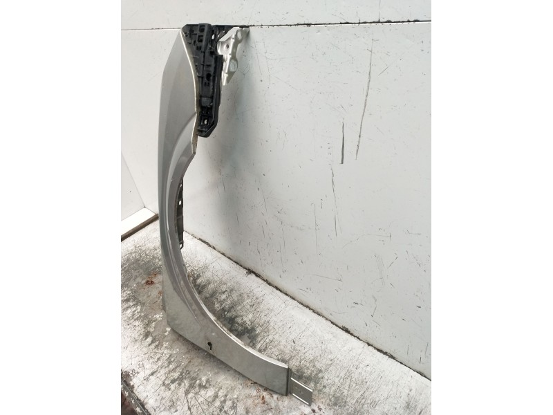 Recambio de aleta delantera derecha para opel vectra c station wagon (z02) 1.9 cdti (f35) referencia OEM IAM   03