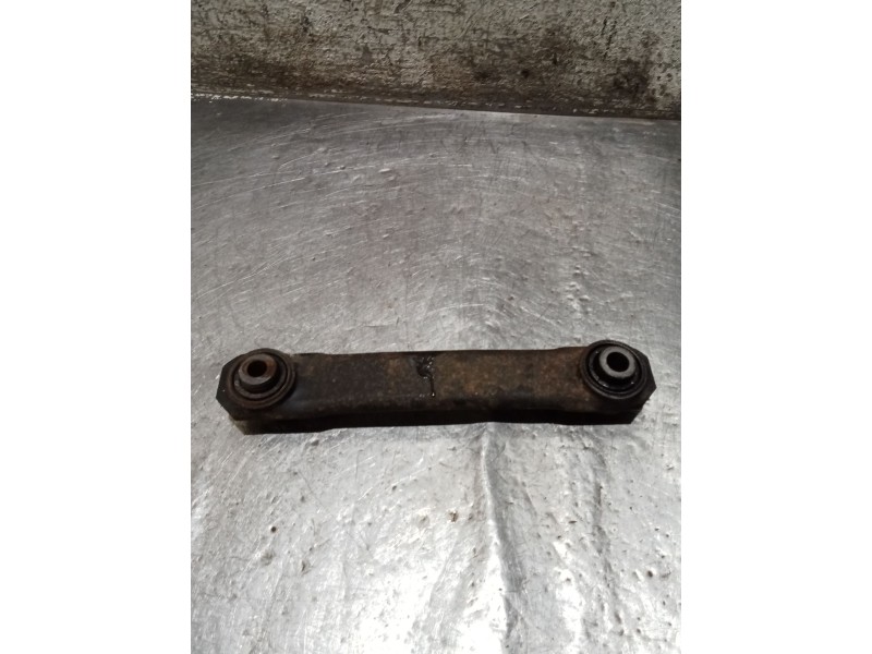 Recambio de brazo suspension inferior trasero derecho para opel vectra c station wagon (z02) 1.9 cdti (f35) referencia OEM IAM  