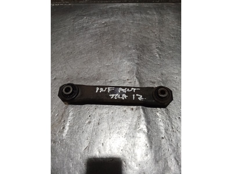 Recambio de brazo suspension inferior trasero izquierdo para opel vectra c station wagon (z02) 1.9 cdti (f35) referencia OEM IAM