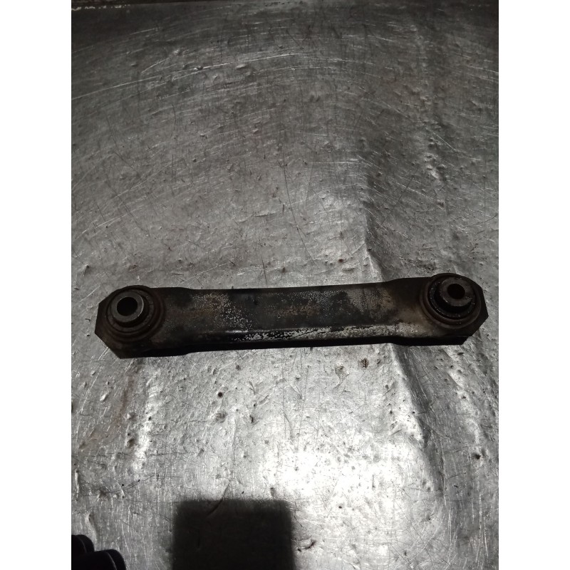 Recambio de brazo suspension inferior trasero izquierdo para opel vectra c station wagon (z02) 1.9 cdti (f35) referencia OEM IAM