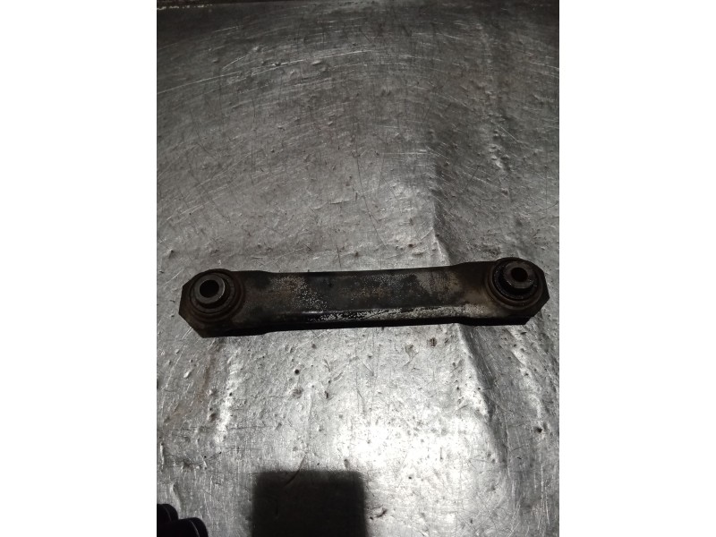 Recambio de brazo suspension inferior trasero izquierdo para opel vectra c station wagon (z02) 1.9 cdti (f35) referencia OEM IAM