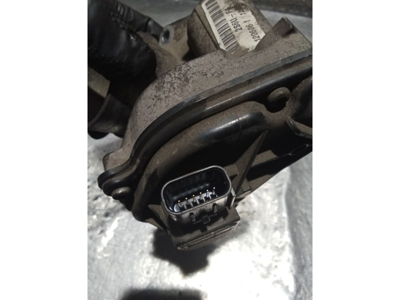 Recambio de caja mariposa para ford focus ii (da_, hcp, dp) 1.6 referencia OEM IAM 2S6UFA 12060611266566R 05