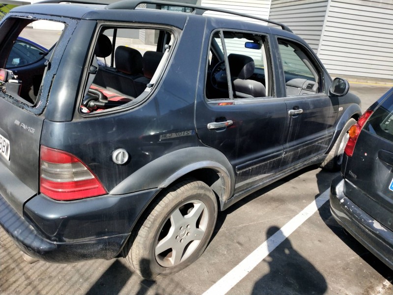 mercedes clase m (w163) del año 2000