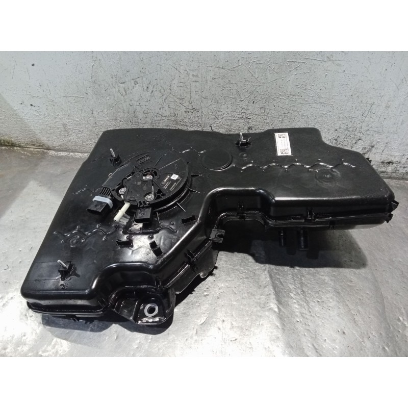 Recambio de deposito combustible para audi q3 (f3b) 35 tdi referencia OEM IAM 5Q0131969G 0444040074 5QF131877P 5OF131877MM ADBLU