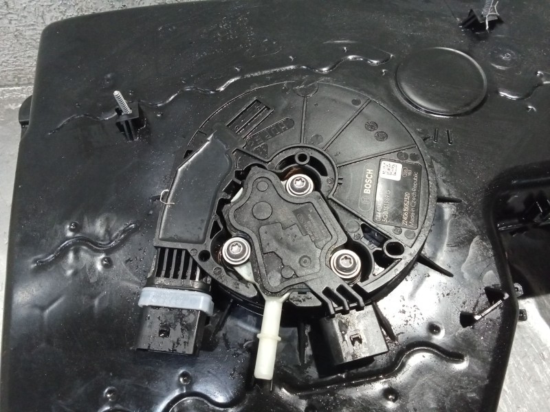 Recambio de deposito combustible para audi q3 (f3b) 35 tdi referencia OEM IAM 5Q0131969G 0444040074 5QF131877P 5OF131877MM ADBLU