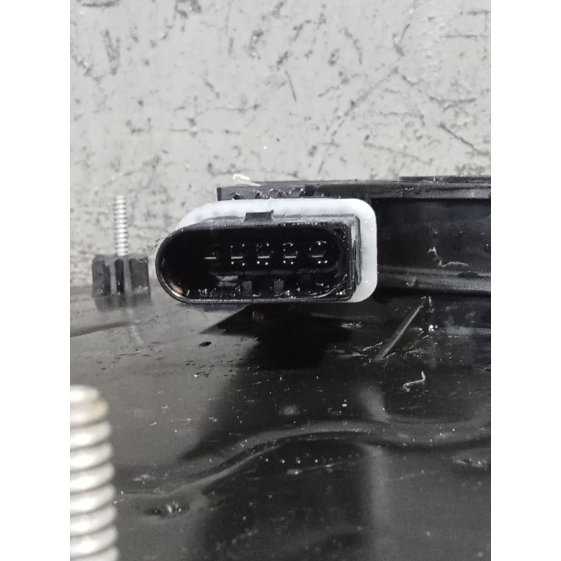 Recambio de deposito combustible para audi q3 (f3b) 35 tdi referencia OEM IAM 5Q0131969G 0444040074 5QF131877P 5OF131877MM ADBLU