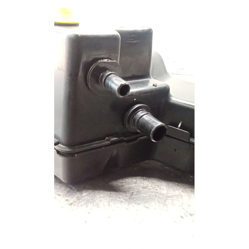 Recambio de deposito combustible para peugeot boxer furgoneta 2.0 bluehdi 130 referencia OEM IAM P1001282 9818716680 ADBLUE 14