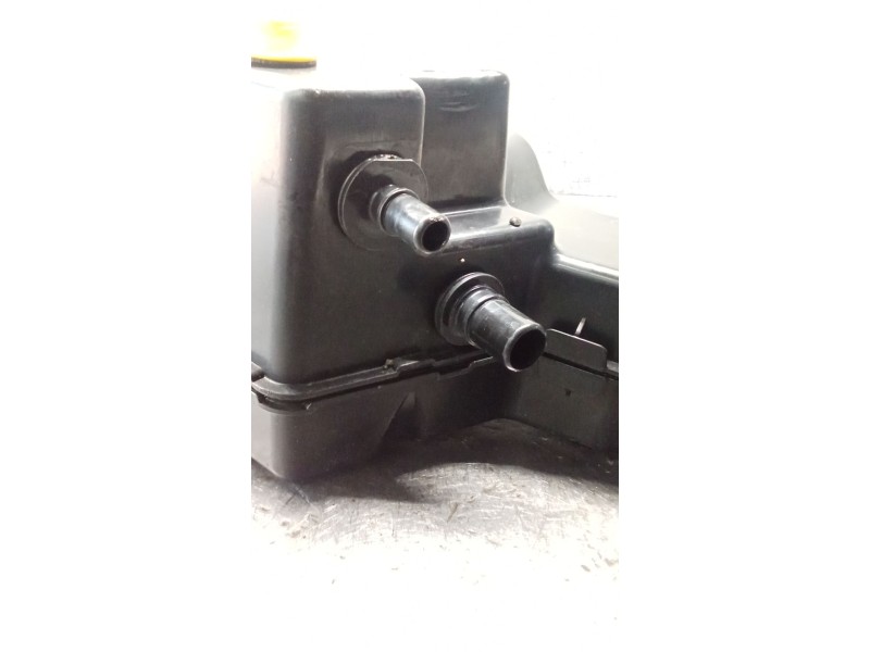 Recambio de deposito combustible para peugeot boxer furgoneta 2.0 bluehdi 130 referencia OEM IAM P1001282 9818716680 ADBLUE 14