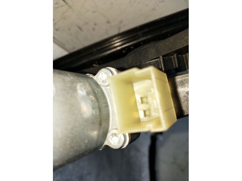 Recambio de elevalunas delantero izquierdo para audi q3 (f3b) 35 tdi referencia OEM IAM 83A837461 1AU0003643 24 5P