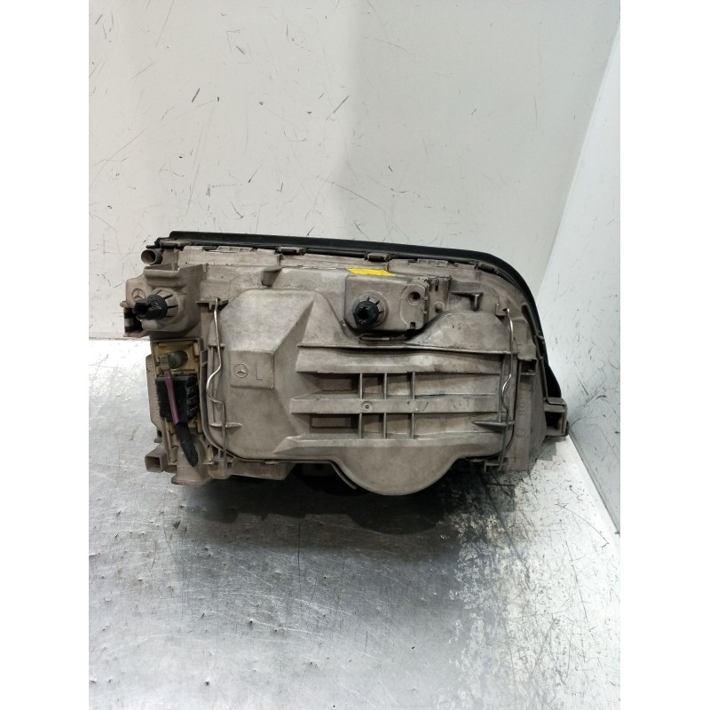 Recambio de faro izquierdo para mercedes-benz clase c (w202) c 180 (202.018) referencia OEM IAM   93