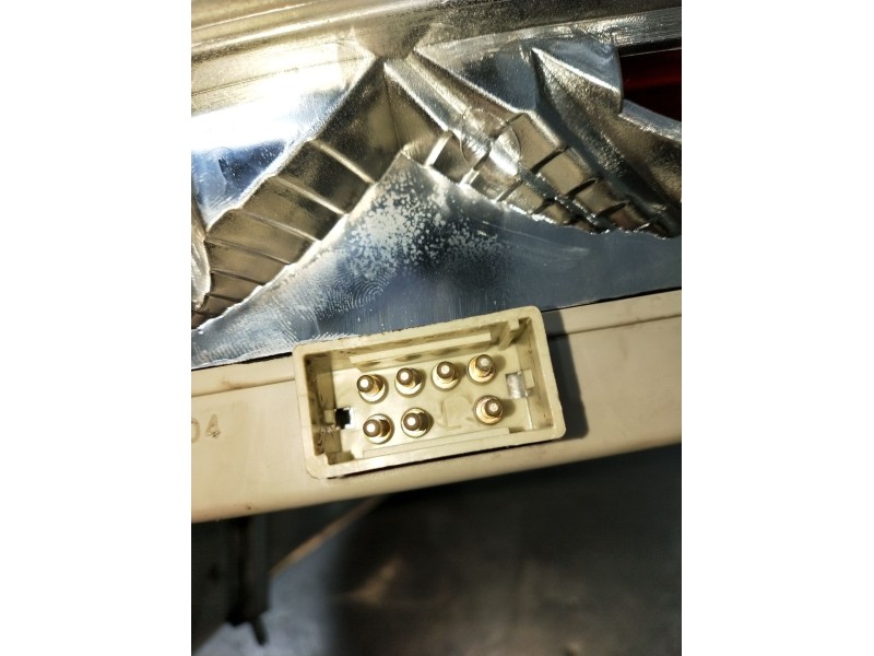 Recambio de piloto trasero izquierdo para mercedes-benz clase c (w202) c 180 (202.018) referencia OEM IAM   93