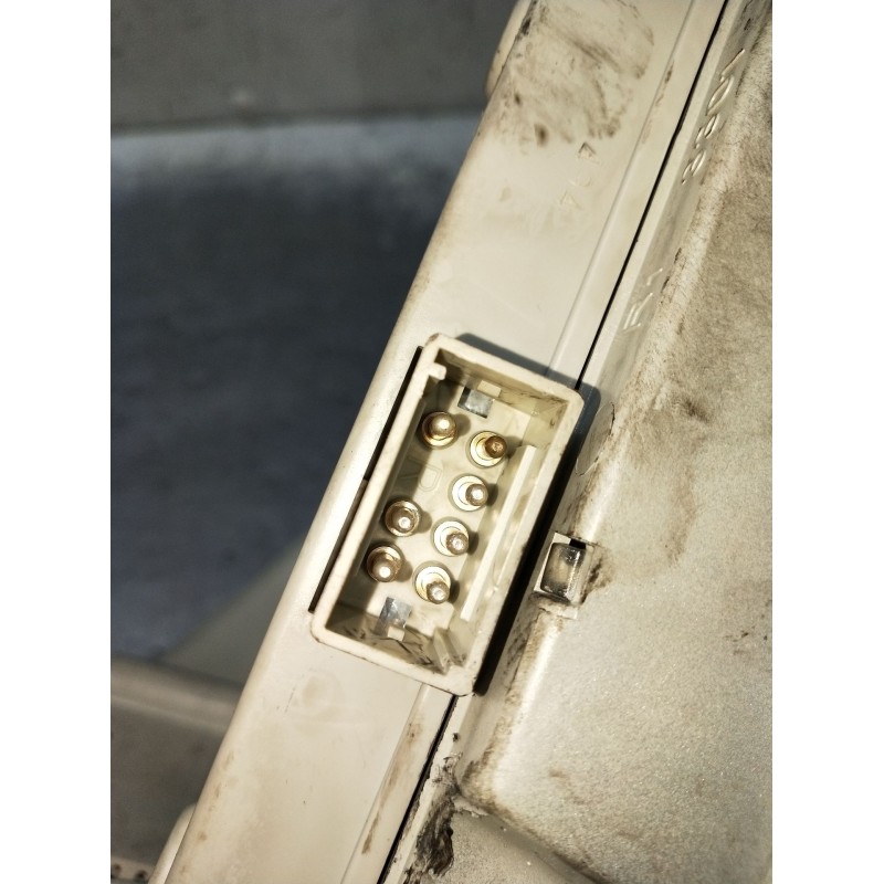 Recambio de piloto trasero derecho para mercedes-benz clase c (w202) c 180 (202.018) referencia OEM IAM 2028201064R 3301520510 9