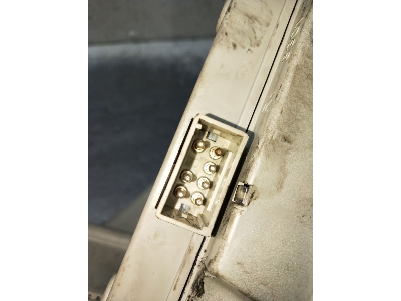 Recambio de piloto trasero derecho para mercedes-benz clase c (w202) c 180 (202.018) referencia OEM IAM 2028201064R 3301520510 9