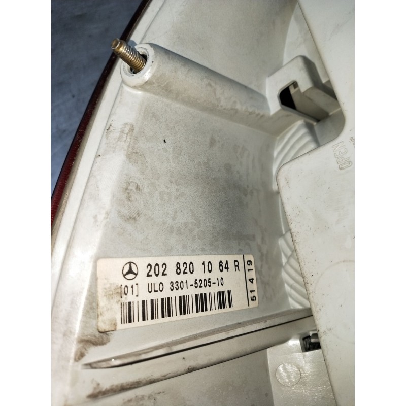 Recambio de piloto trasero derecho para mercedes-benz clase c (w202) c 180 (202.018) referencia OEM IAM 2028201064R 3301520510 9