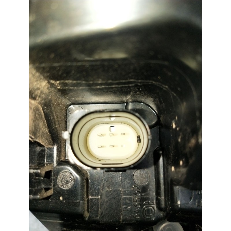 Recambio de piloto trasero derecho para audi q3 (f3b) 35 tdi referencia OEM IAM 83A945092 646502 24