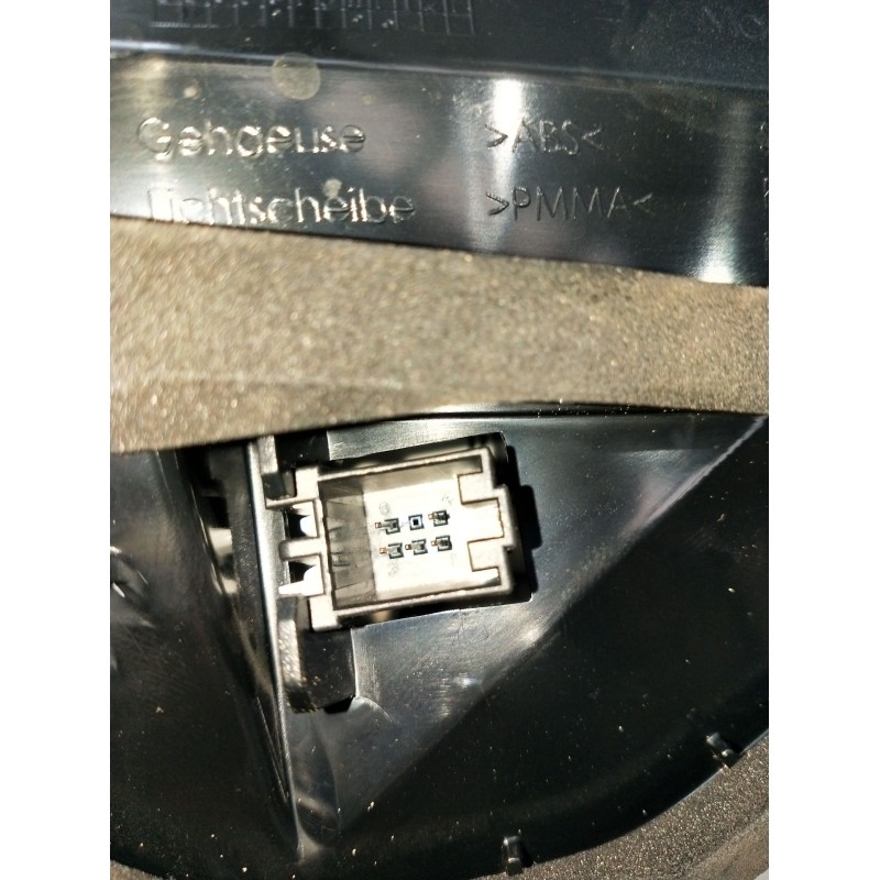 Recambio de piloto trasero derecho interior para audi q3 (f3b) 35 tdi referencia OEM IAM 83A945094 646752 24