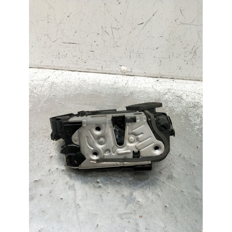 Recambio de motor cierre centralizado delantero derecho para audi q3 (f3b) 35 tdi referencia OEM IAM 5TB837016E  24 5P