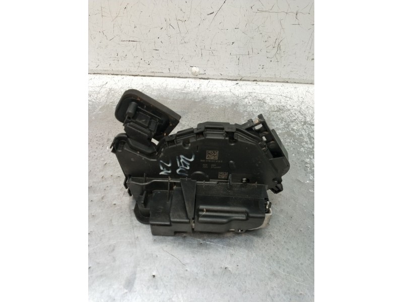 Recambio de motor cierre centralizado delantero derecho para audi q3 (f3b) 35 tdi referencia OEM IAM 5TB837016E  24 5P