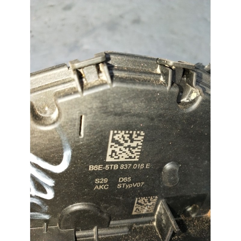 Recambio de motor cierre centralizado delantero derecho para audi q3 (f3b) 35 tdi referencia OEM IAM 5TB837016E  24 5P