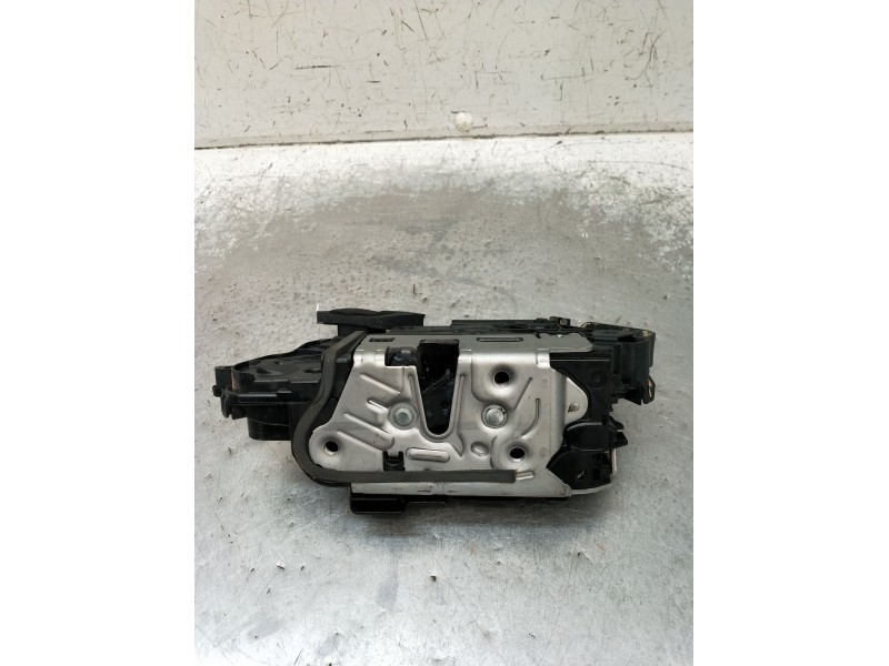 Recambio de motor cierre centralizado delantero izquierdo para audi q3 (f3b) 35 tdi referencia OEM IAM 5TB837015E  24 5P