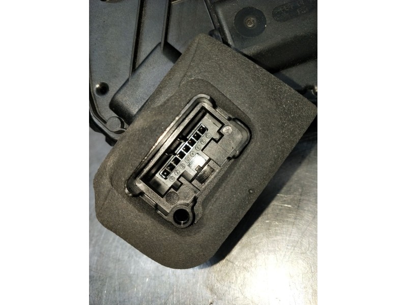 Recambio de motor cierre centralizado trasero derecho para audi q3 (f3b) 35 tdi referencia OEM IAM 5TA839016Q  24 5P