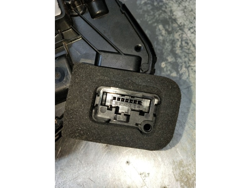 Recambio de motor cierre centralizado trasero izquierdo para audi q3 (f3b) 35 tdi referencia OEM IAM 5TA839015Q  24 5P